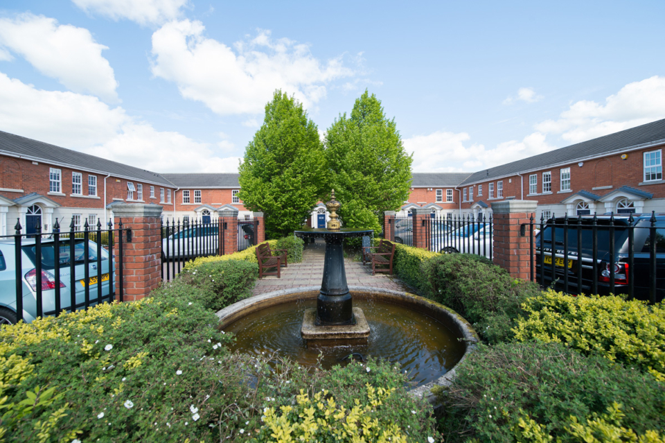 Hornbeam Square South